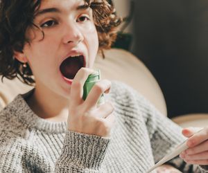 Od chrypki po bóle kości. Wczesne objawy nowotworów przewodu pokarmowego