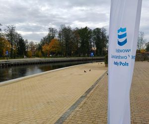 Nabrzeże miasta na Mazurach zmieniło się nie do poznania. Tak wygląda po remoncie