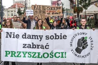 Młodzieżowy Strajk Klimatyczny przeszedł ulicami Katowic GALERIA