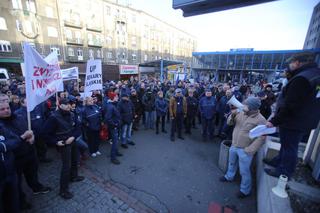 Protest listonoszy i pracowników Poczty. Chcą 1000 zł podwyżki, firma daje premie 800 zł za kwartał
