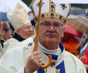 Odpust w Gietrzwałdzie. Do słynącej z Objawień Maryjnych miejscowości przyjechały tłumy
