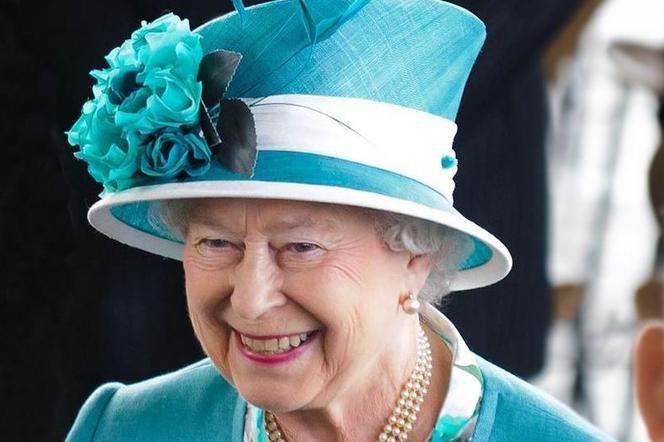 Królowa Elżbieta trafiła do szpitala. Pałac Buckingham o odwołaniu wizyty w Irlandii Północnej