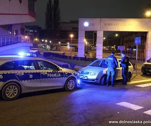 Wrocław. Taksówkarz podejrzany o przestępstwa seksualne zatrzymany podczas wielkiej akcji policji