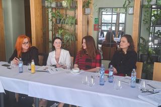 Krakowskie kierowczynie opowiedziały o pracy na taksówce