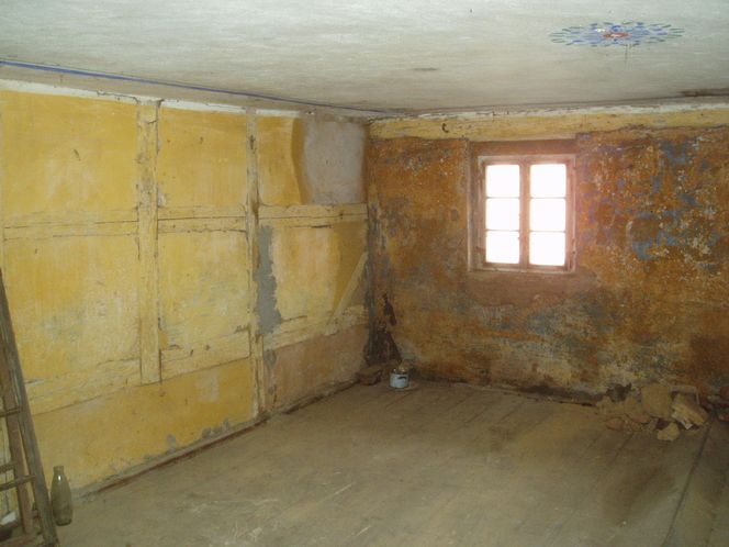 Remont domu szachulcowego w Płóczkach Górnych (Dolny Śląsk)