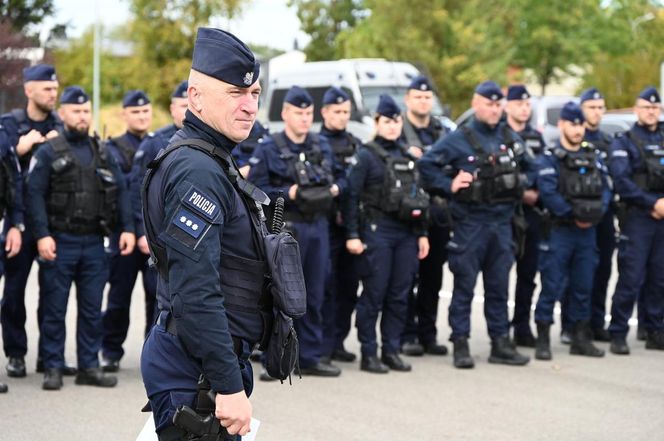 Policjanci z Podkarpacia na Dolnym Śląsku. Będą pełnić służbę na terenach dotkniętych powodzią