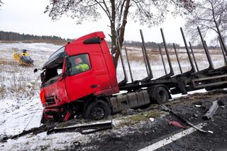 Tragiczny wypadek pod Żarami. Zginęło małżeństwo i malutka córeczka