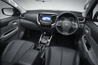 Mitsubishi Triton 2015