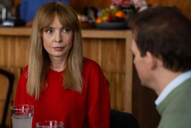 Barwy szczęścia, odcinek 3207. Agnieszka (Katarzyna Tlałka), Łukasz (Michał Rolnicki)