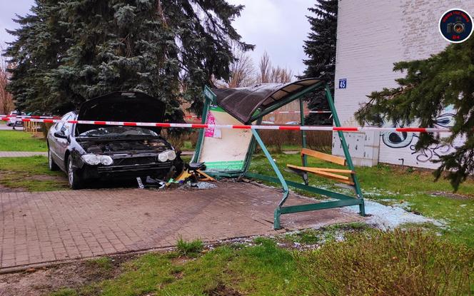 27 latek wpadł w przystanek