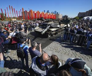 Zdobyte czołgi Leopard 2 i Abrams w Moskwie 