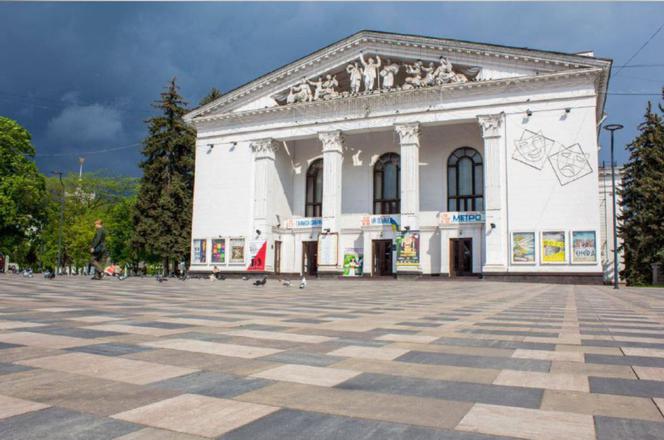 Nowe zdjęcia teatru dramatycznego w Mariupolu! Władze dostały się do środka budynku