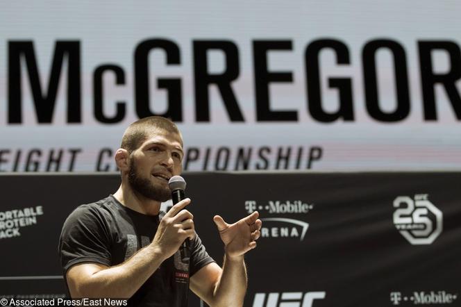 Conor McGregor - Khabib Nurmagomedov KIEDY walka? O której godzinie i gdzie TRANSMISJA TV?