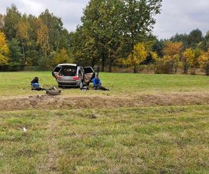Pościg jak z filmu akcji! BMW w rowie, a w nim… pięciu Afgańczyków i dwóch Mołdawian