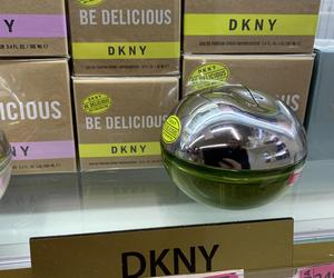 Perfumy dla pań pod choinkę