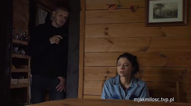 M jak miłość odc. 1460. Iza (Adriana Kalska), Artur (Tomasz Ciachorowski)