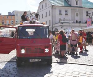 Igry 2024. Barwny korowód studentów przeszedł ulicami Gliwic