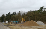 Tymczasowy plac składowy materiałów z rozbiórki – kruszenie podbudowy betonowej z rozbiórki al. Wojska Polskiego