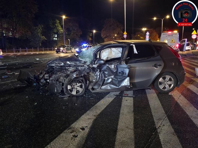 Wypadek na Wisłostradzie. Poszkodowane 6 osób, w tym dzieci