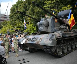 Piknik wojskowy na Stadionie Narodowym