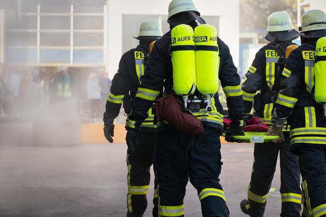 Pożar w Napiwodzie. Strażacy znaleźli zwęglone zwłoki dwóch osób