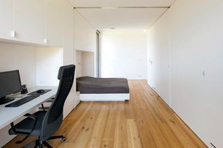 Bryła i wnętrza minimalistycznego domu