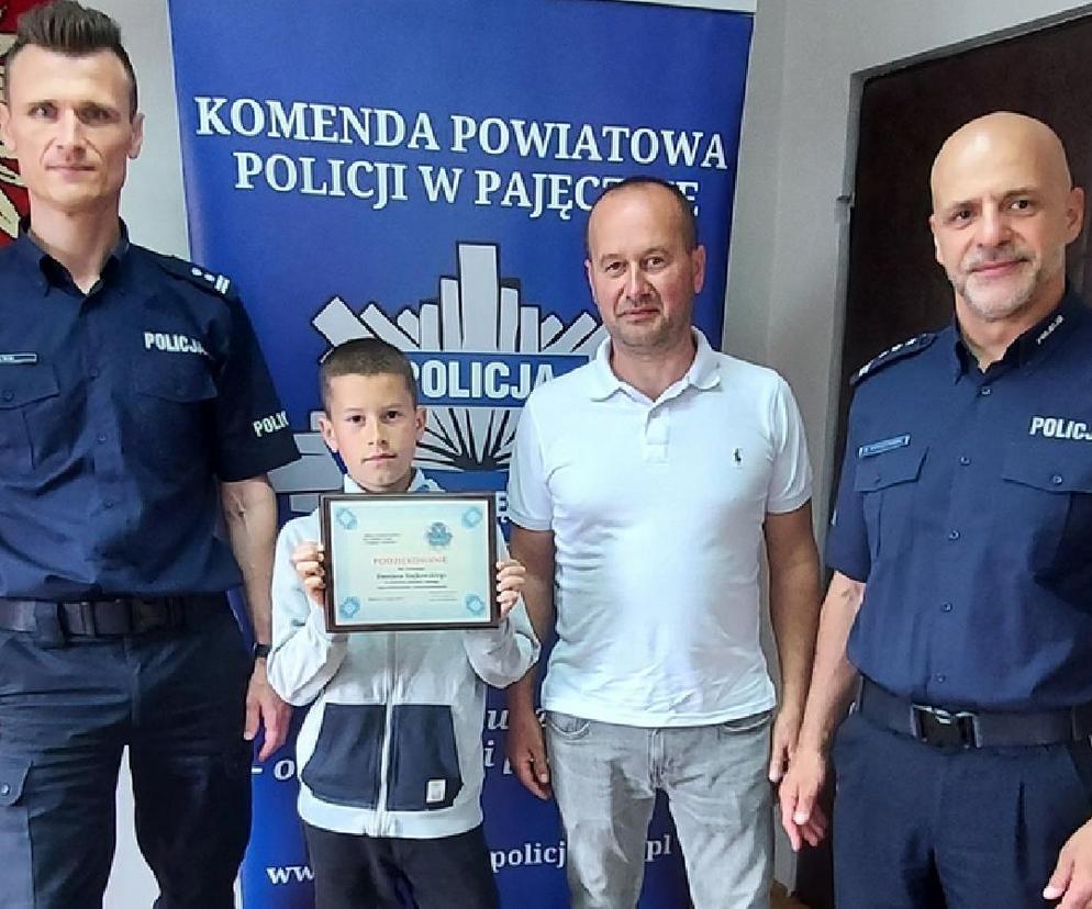 10-letni Damian nie wahał się ani chwili. Postawy pogratulował mu sam Komendant Policji