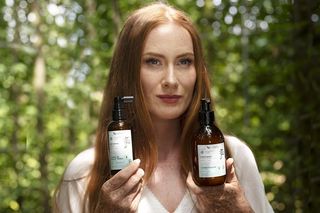 Mięta na włosy? Lekkość i uczucie niesamowitej świeżowści w prostym kroku