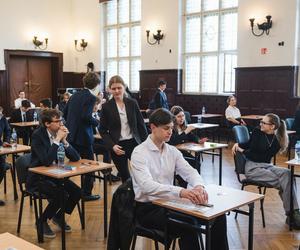 Egzamin ósmoklasisty 2023 - czy da się nie zdać testów? Zasady, kryteria oceny 