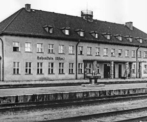 Niezwykła metamorfoza dworca w Olsztynku. Od hitlerowskiego obiektu po stację kulturalną. Tak się zmieniał