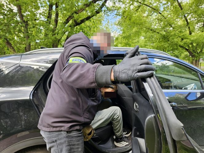 Pilna akcja antyterrorystów. 40-latek włamał się do domu i postrzelił właściciela
