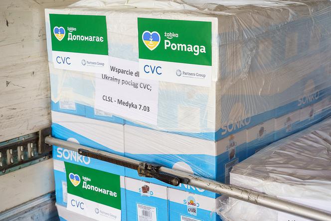 Pociąg z pomocą humanitarną dla Ukrainy od Żabki, CVC Capital Partners oraz Partners Group 3