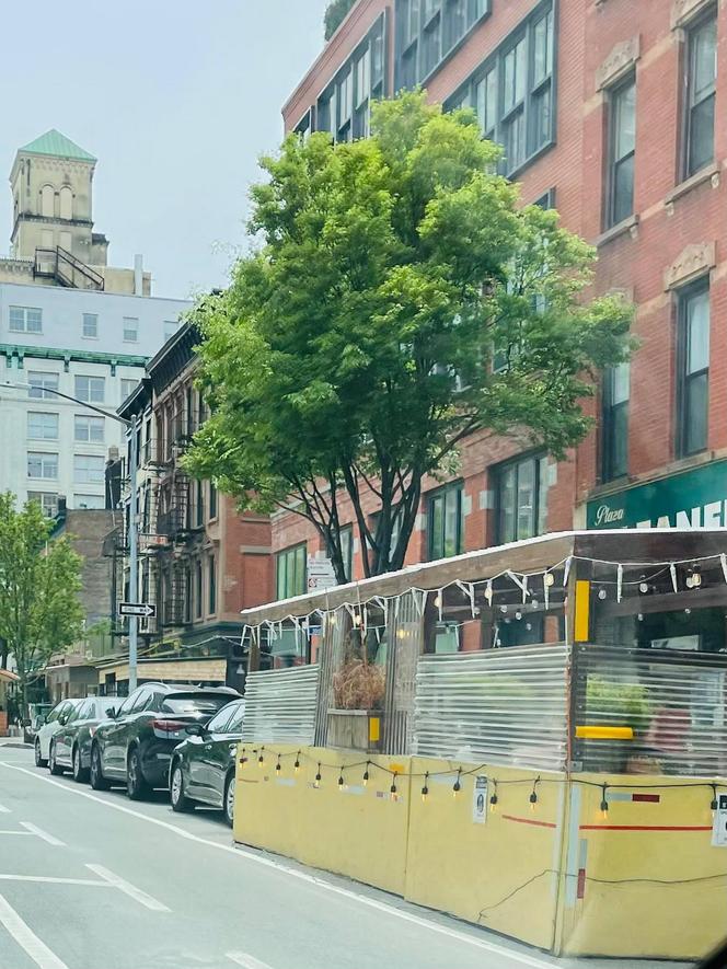 Restaurację nie oddadzą parkingów