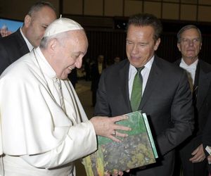 Papież Franciszek spotykał się na przestrzeni lat z gwiazdami