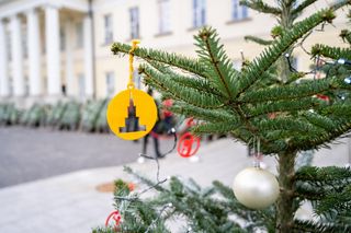 Warszawa rozdaje darmowe ozdoby na choinkę. Wiemy, gdzie je znaleźć