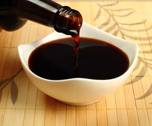 Podnosi ciśnienie, powoduje migreny i zmniejsza płodność. Polacy kochają ten sos