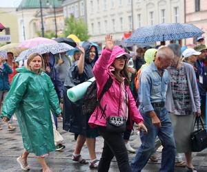 Lubelska Piesza Pielgrzymka na Jasną Górę 2024. Pątnikom deszcz niestraszny!