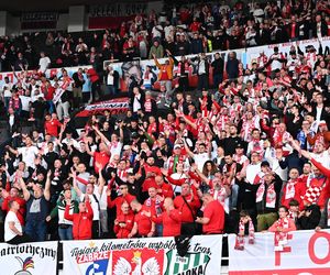 Kibice na meczu Finlandia - Polska: Wielkie racowisko