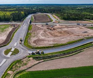 To najważniejsza inwestycja drogowa w Podlaskiem. Tak powstaje kluczowy fragment międzynarodowego szlaku [ZDJĘCIA]