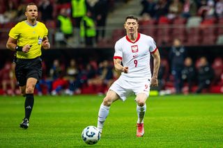 Holandia - Polska NA ŻYWO. Piłkarze grają w el. MŚ 2026! Debiut Jana Urbana [Wynik LIVE]