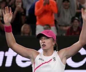 Francuzi kpią z Igi Świątek. Tak nazwali ją po odpadnięciu z Australian Open, nie mieli litości