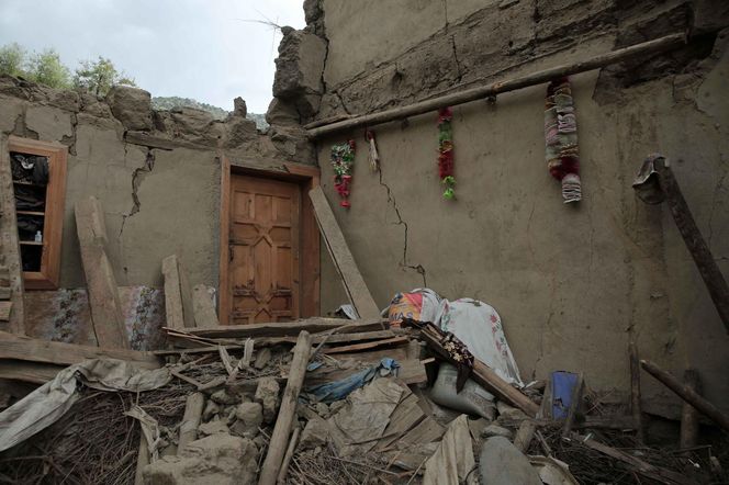 2200 osób nie żyje! Tragiczne trzęsienie ziemi, ofiar coraz więcej!