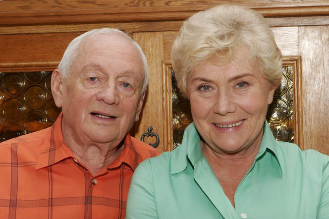 M jak MIŁOŚĆ. Barbara Mostowiak (Teresa Lipowska), Lucjan Mostowiak (Witold Pyrkosz)
