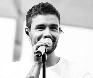 Tragedia! Załamany ojciec Liama Payne'a nie może zabrać syna do ojczyzny! Są nowe ustalenia w sprawie śmierci wokalisty One Direction 