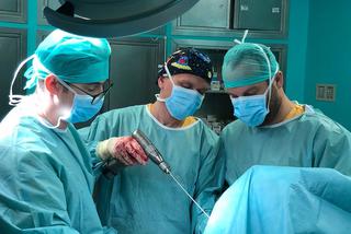 Dzięki lekarzom znowu gra