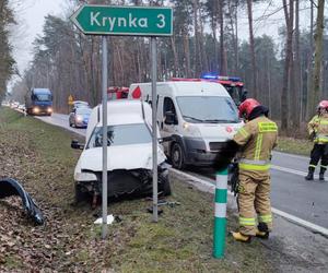 Wypadek na drodze krajowej. Zderzyły się ze sobą cztery pojazdy