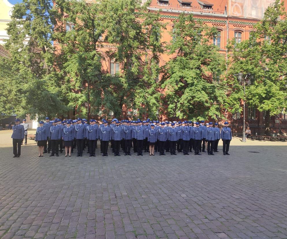 Święto Policji 2022 w Toruniu. Tak wyglądały obchody na starówce