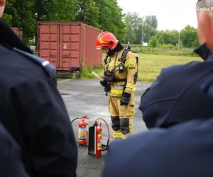 Policjanci szkolili się z gaszenia pożarów