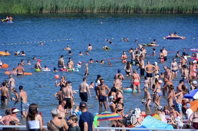 Żar leje się z nieba, a w Pogorii III paskudna bakteria i zakaz kąpieli