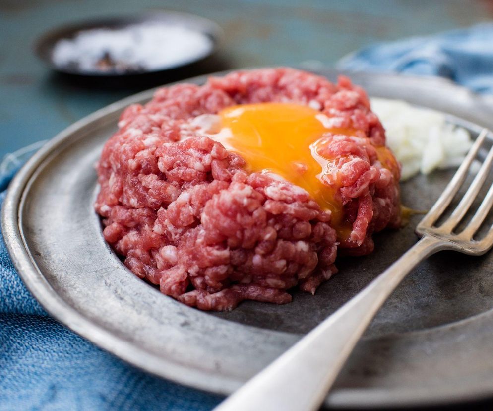 Quiz. Imprezowe przekąski z PRL-u. Wymiękniesz na 4 pytaniu